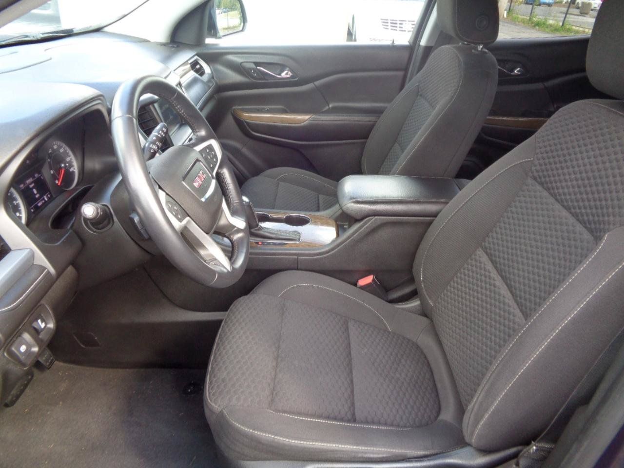 Used 2018 GMC Acadia SLE FWD image 25