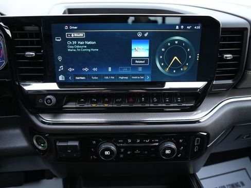 Used 2024 Chevrolet Silverado 1500 ZR2 image 25