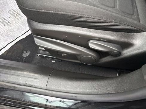 Used 2021 Jeep Renegade Latitude image 12