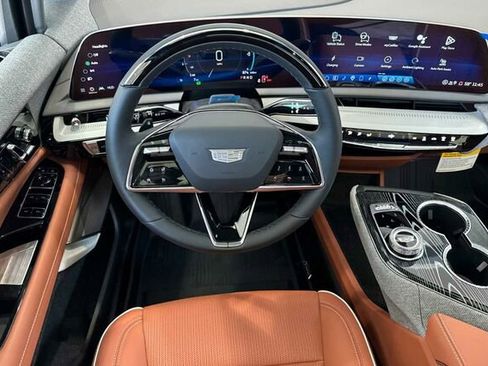 New 2026 Cadillac Optiq Sport 2 image 14