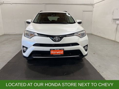 Used 2016 Toyota RAV4 Limited image 2
