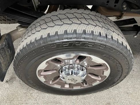 Used 2025 Ford F350 King Ranch w/ FX4 Off-Road Package image 15