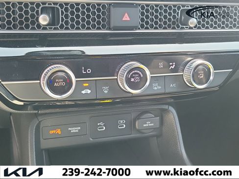Used 2025 Honda Civic Sport image 27