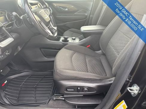 Used 2019 GMC Terrain SLE w/ Driver Convenience Package image 10