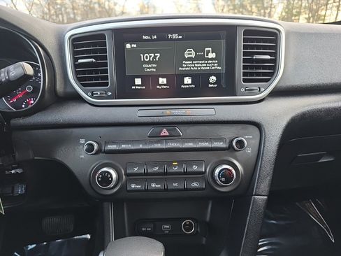 Used 2021 Kia Sportage LX image 19