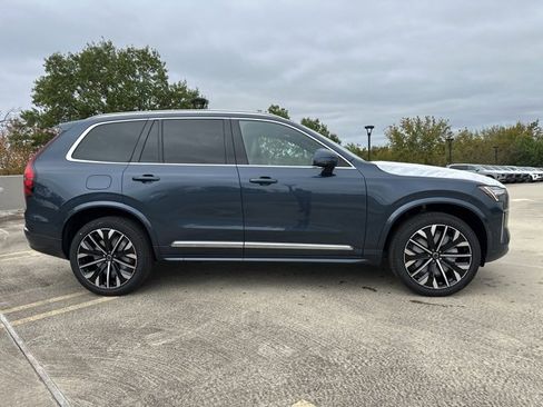 New 2026 Volvo XC90 B6 Plus w/ Protection Package Premier image 8
