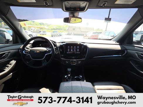 Used 2023 Chevrolet Traverse LT FWD image 29
