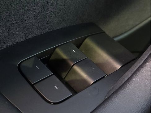 Used 2022 Tesla Model 3 image 15