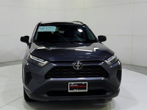 Used 2025 Toyota RAV4 LE AWD/4WD image 2