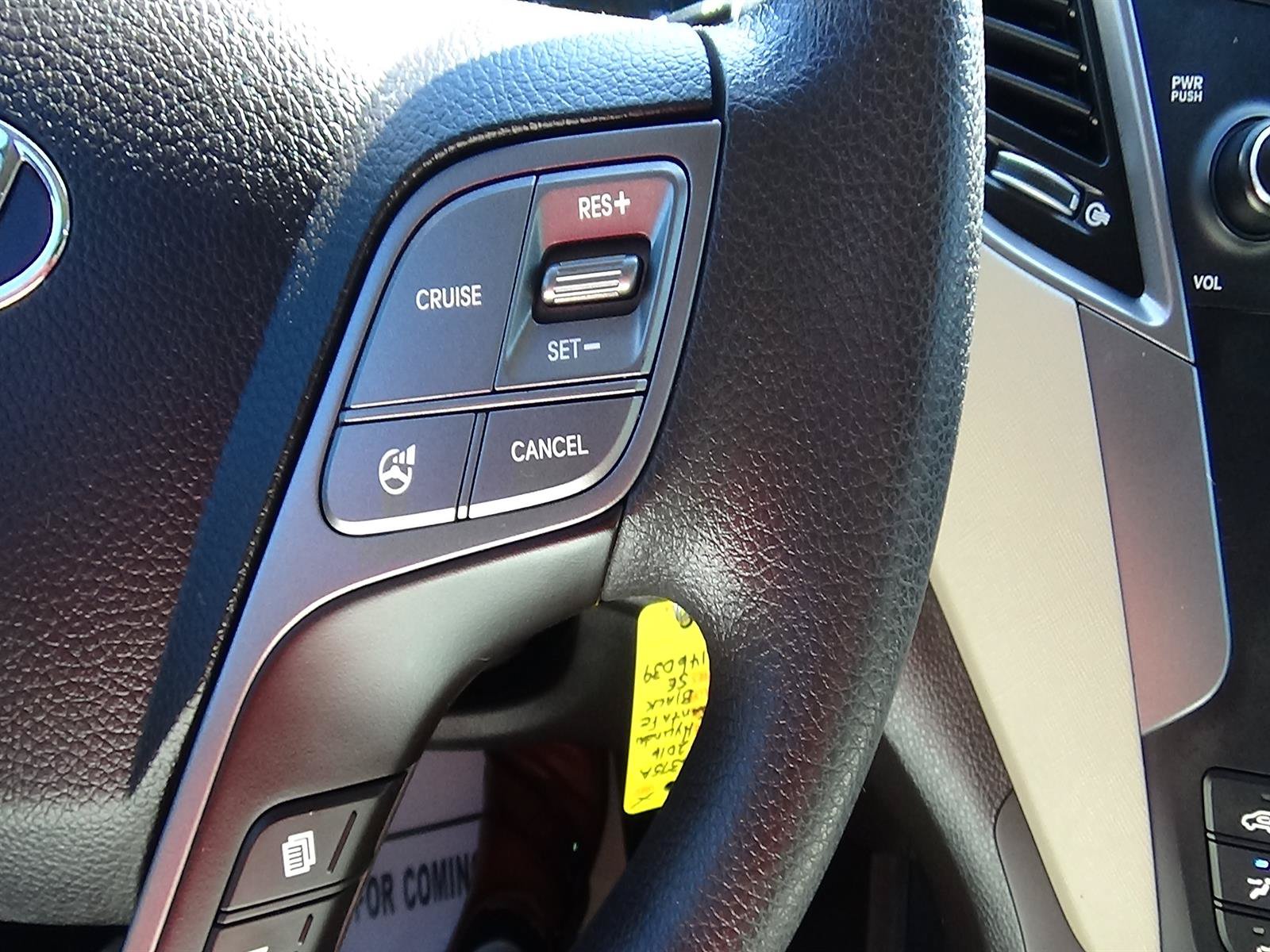 Used 2016 Hyundai Santa Fe SE FWD image 22