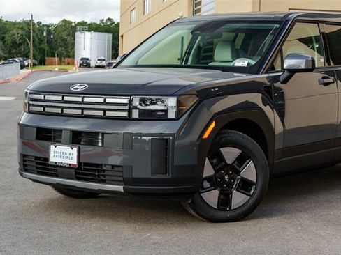 New 2026 Hyundai Santa Fe SE image 3