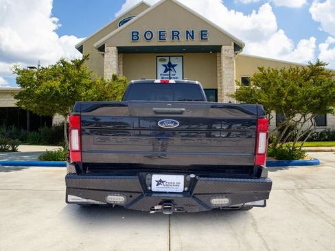 Used 2022 Ford F350 Lariat w/ Lariat Ultimate Package AWD/4WD image 4