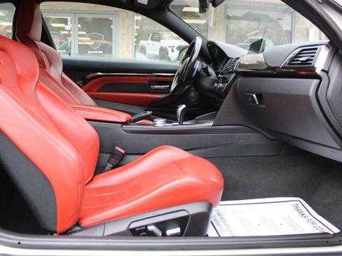Used 2018 BMW M4 Coupe image 7