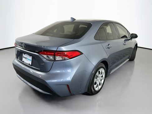 Used 2020 Toyota Corolla LE FWD image 7