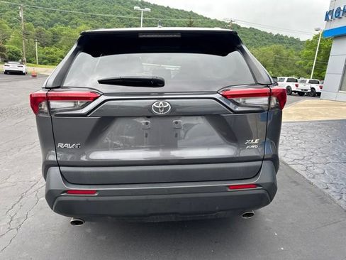 Used 2022 Toyota RAV4 XLE w/ Convenience Package AWD/4WD image 5