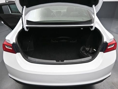 Used 2023 Chevrolet Malibu LT FWD image 20