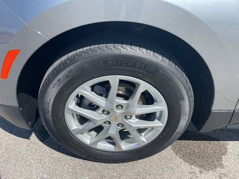 Used 2023 Chevrolet Equinox LT FWD image 33