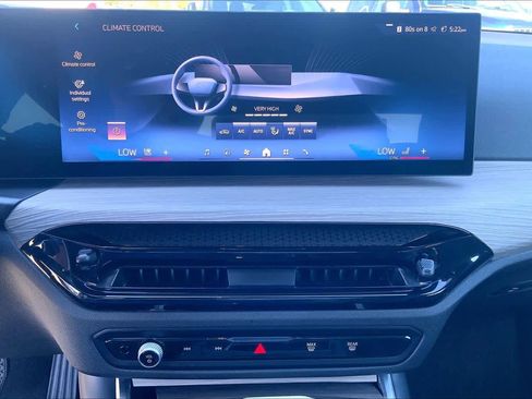 Used 2025 BMW 330i Sedan image 33