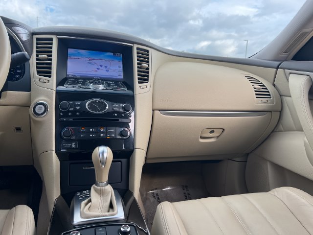 Used 2015 INFINITI QX70 2WD w/ Premium Package image 15