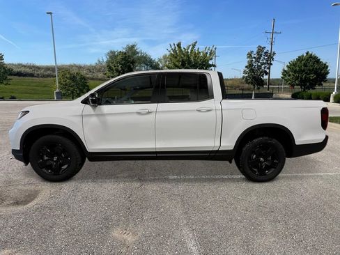 New 2026 Honda Ridgeline Black Edition image 2