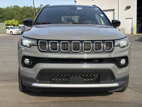 Used 2024 Jeep Compass Limited AWD/4WD image 15