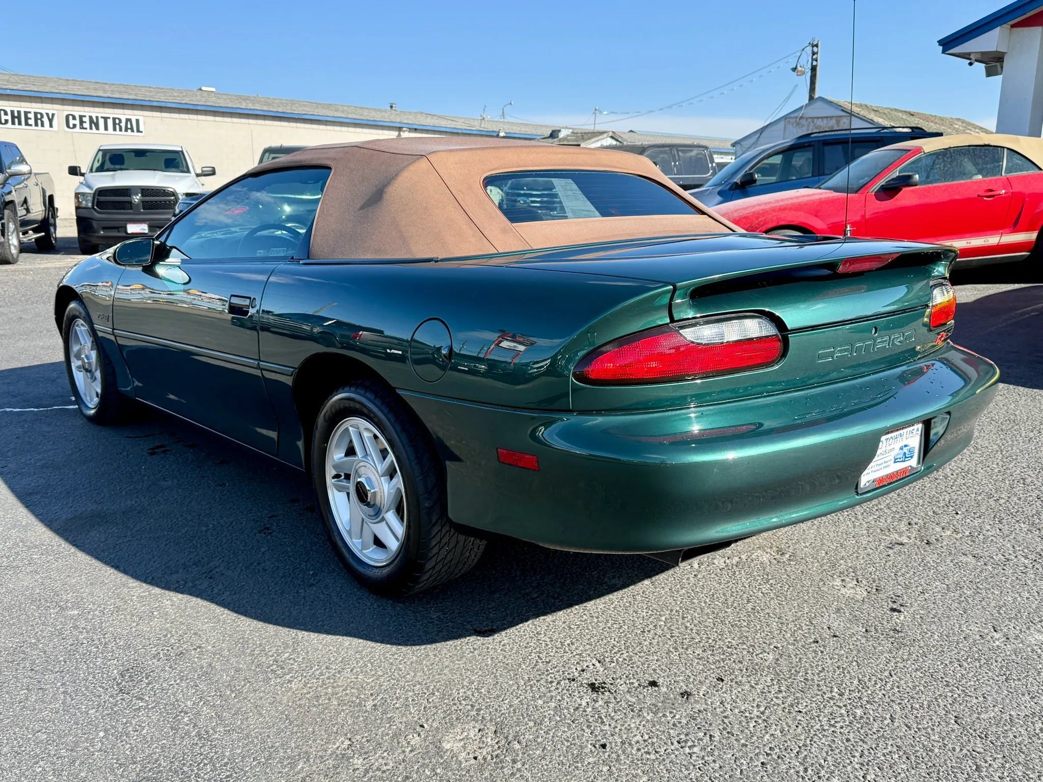 Used 1995 Chevrolet Camaro Z28 RWD image 3