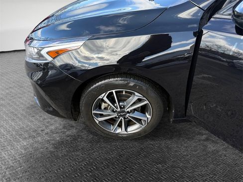 Certified 2023 Kia Forte LXS image 8