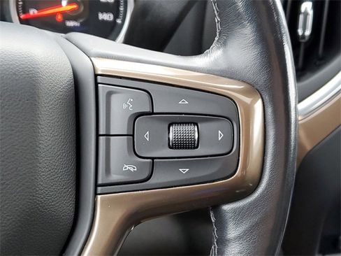 Used 2022 Chevrolet Silverado 1500 High Country w/ Z71 Off-Road Package image 12