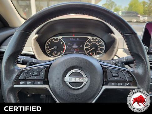 Used 2024 Nissan Altima 2.5 SR FWD image 31