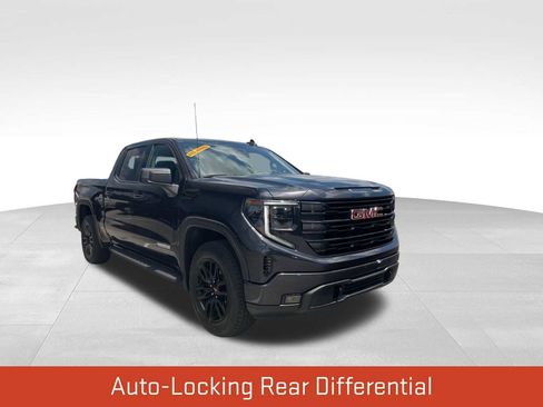 Used 2023 GMC Sierra 1500 Elevation AWD/4WD image 3