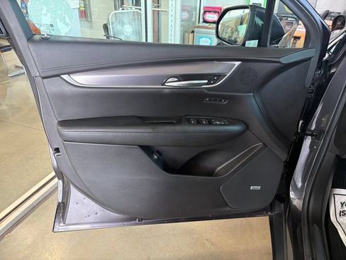 Used 2019 Cadillac XT5 Luxury FWD image 17