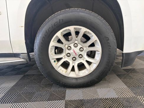 Used 2015 GMC Yukon SLT w/ Open Road Package image 32