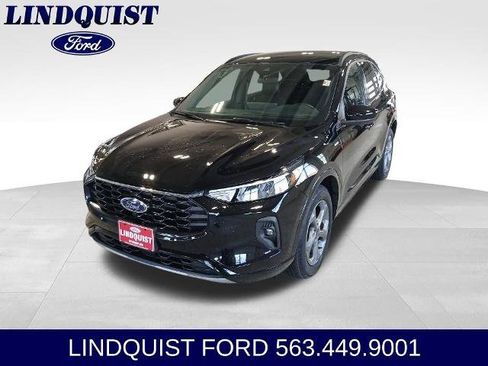 Certified 2023 Ford Escape ST-Line Select w/ Tech Pack #2 AWD/4WD image 5