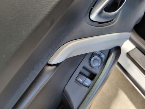 Used 2022 Chevrolet Camaro LT w/ RS Package image 27