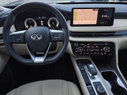 Used 2025 INFINITI QX60 Sensory w/ Vision Package AWD/4WD image 39
