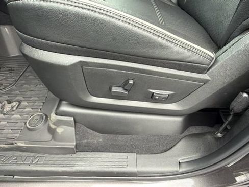 New 2026 RAM 2500 Laramie AWD/4WD image 24