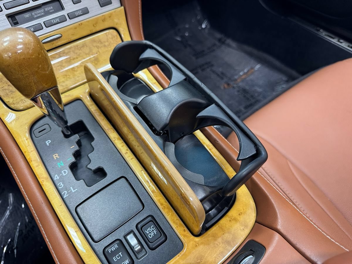 Used 2004 Lexus SC 430 Convertible w/ Preferred Accessory Pkg RWD image 34