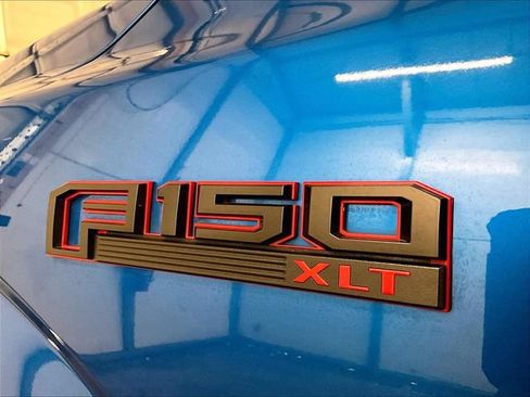 Used 2019 Ford F150 XLT w/ Equipment Group 302A Luxury AWD/4WD image 13