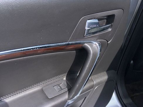 Used 2012 Lincoln MKZ FWD image 29