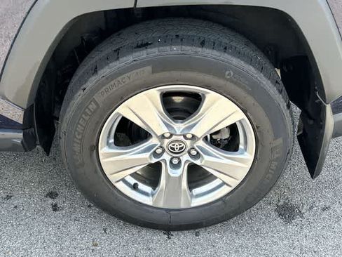 Used 2023 Toyota RAV4 XLE w/ Convenience Package AWD/4WD image 5