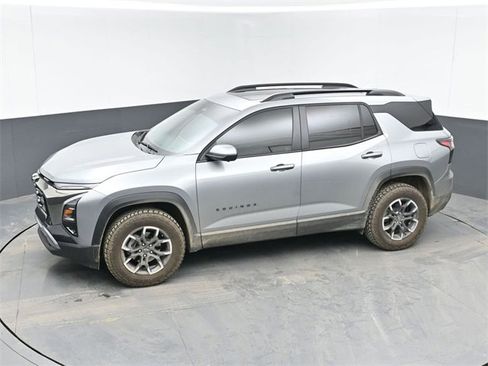 Used 2025 Chevrolet Equinox ACTIV w/ Safety and Technology Package image 35