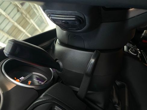 Used 2022 Jeep Wrangler Unlimited Sport image 32