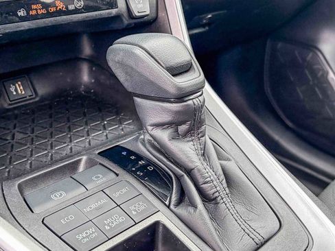 Used 2023 Toyota RAV4 XLE image 18