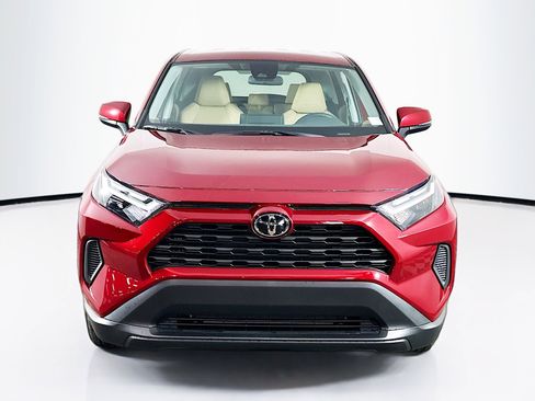 Used 2025 Toyota RAV4 LE image 2