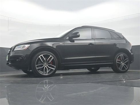 Used 2017 Audi SQ5 Prestige w/ Prestige Package image 30