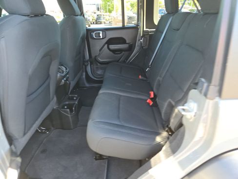Used 2022 Jeep Wrangler Unlimited Sport AWD/4WD image 21