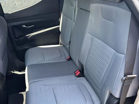 Used 2022 Hyundai Santa Cruz SEL Premium w/ Cargo Package AWD/4WD image 22