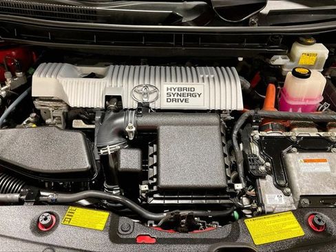 Used 2011 Toyota Prius Two image 10