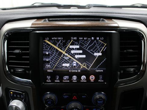 Used 2016 RAM 1500 Laramie w/ Convenience Group AWD/4WD image 16