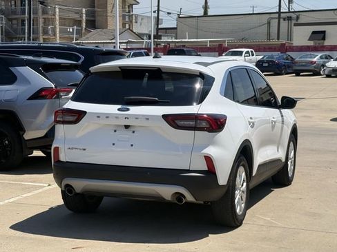 Used 2023 Ford Escape Active FWD image 4